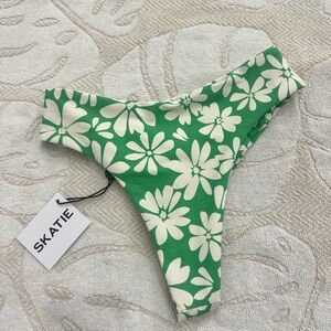 SKATIE Iggy Bottoms in Georgia